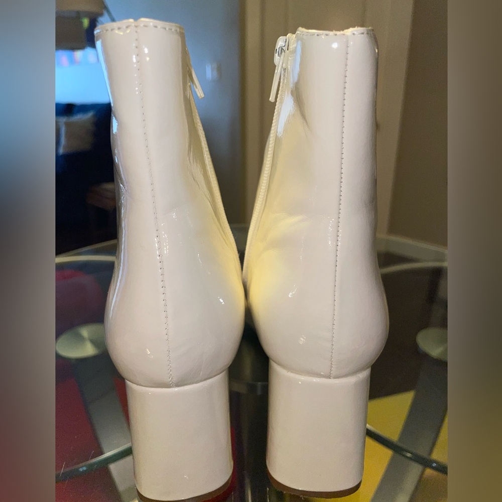 JOURNEE SIGNATURE Tabbie Pointed Toe Bootie White Block Heel patent leather - Picture 3 of 16